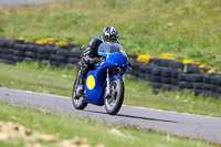 anglesey-no-limits-trackday;anglesey-photographs;anglesey-trackday-photographs;enduro-digital-images;event-digital-images;eventdigitalimages;no-limits-trackdays;peter-wileman-photography;racing-digital-images;trac-mon;trackday-digital-images;trackday-photos;ty-croes